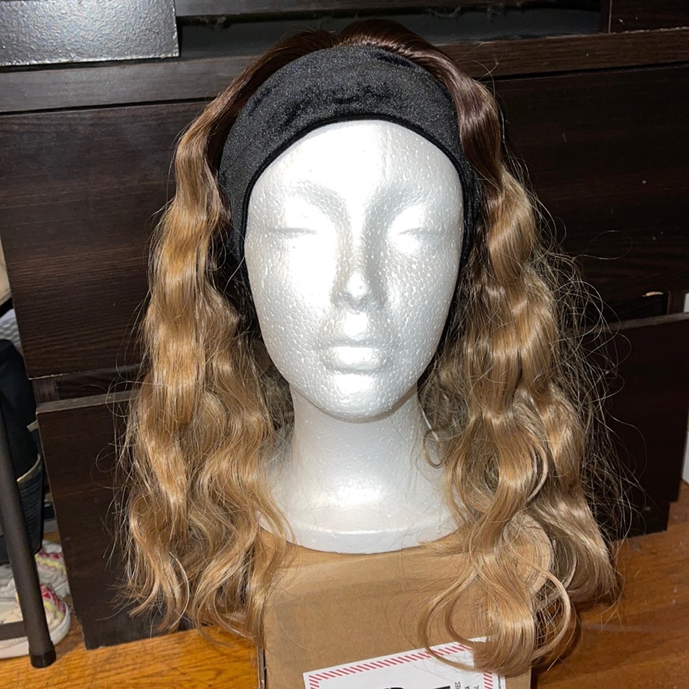 COPY - Brand new 14” crimped headband wig